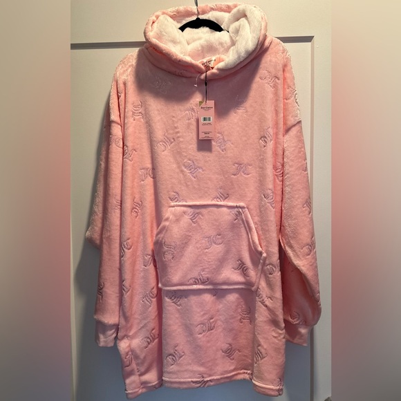 Juicy Couture Blanket Hoodie – Wearable Hooded Blanket Loungewear L/XL Pink NWT - Picture 3 of 8